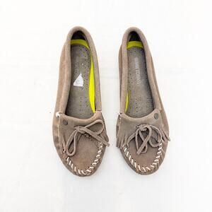 Minnetonka Gray Suede Fringe Front Round Toe Mocassin Flat Shoes Size 7.5 NEW